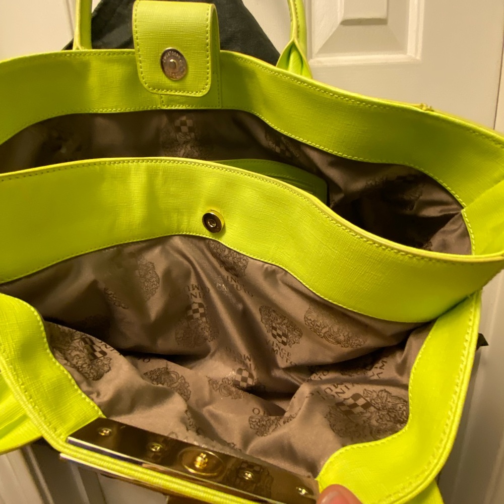ENC Vince Camuto geniune leather Alex Tote Bag - Picture 14 of 15